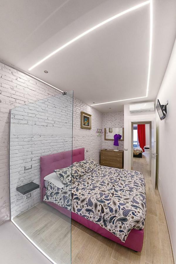 Modern Apartment Near Colosseum Roma Esterno foto
