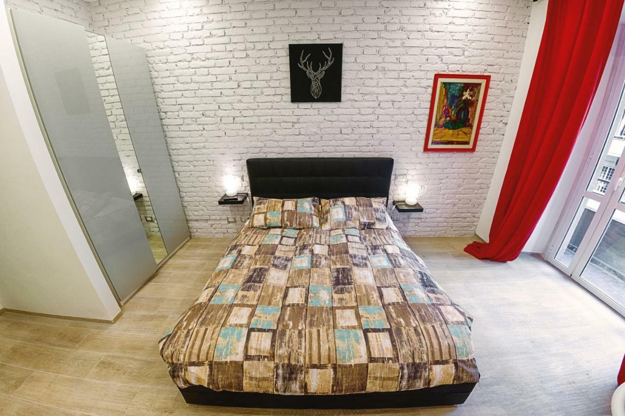Modern Apartment Near Colosseum Roma Esterno foto